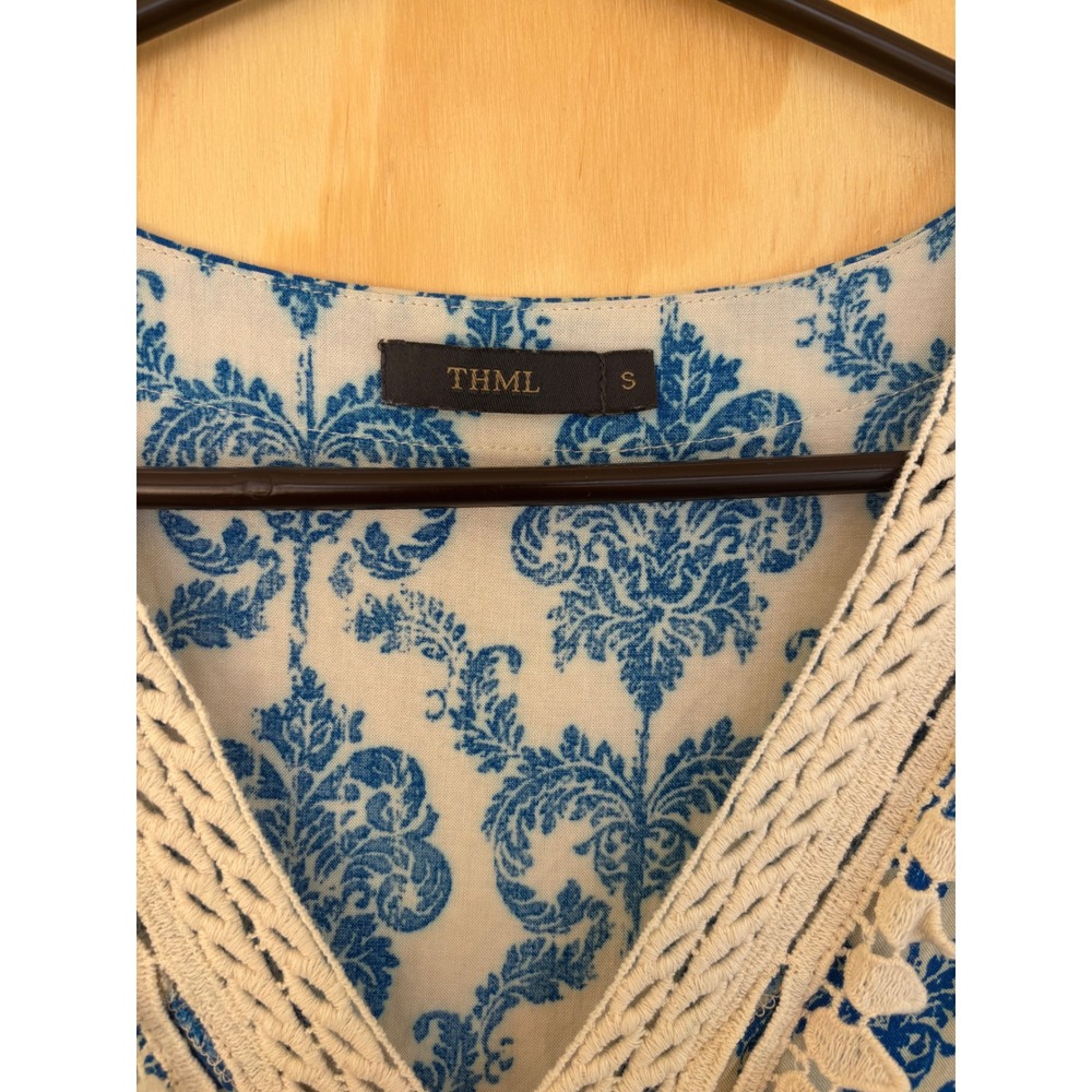 THML Blue Damask Print Crochet Trim‎ Sleeveless Babydoll Peplum Top Small boho - Picture 4 of 5